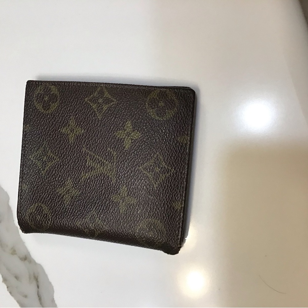 LV wallet